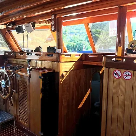 Felix Bodrum Yelkenli Tekne Bådhotel